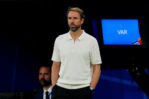 哈塞尔巴因克：索斯盖特在曼联执教会很出色，他善于应对媒体