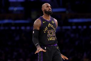 詹姆斯更新IG：你爱我也好 恨我也罢 你终将会记得我