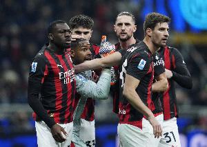 米体谈米兰中场：整体进攻不够犀利和快速，过于注重防守缺乏勇气