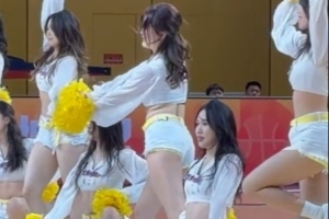 活力十足！媒体人晒广州男篮主场啦啦队的舞蹈表演视频