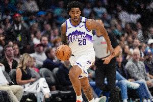 火力全开！森萨博首节9中8超高效砍下21分1板2断