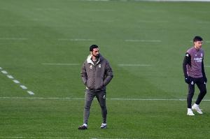 马卡谈阿韦洛亚执教皇马：可能采取更保守打法+激活维尼修斯等人