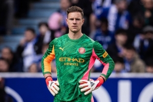 特狮周五接受腿筋手术，巴萨社媒祝福：加油，队长❤️