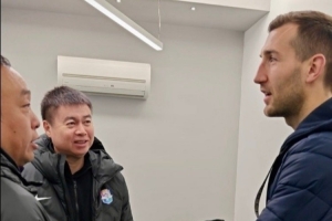 记者：埃尔切总监安排津门虎与他们的热身赛，此前邀于根伟看西甲