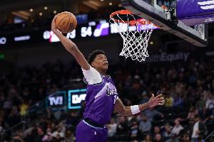 好苗子！贝利单场至少3抢断3盖帽&投篮命中率70%+ 阿门后新秀首人