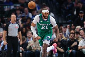 基德：加福德脚踝受伤后能回归对球队以及他本人都意义重大