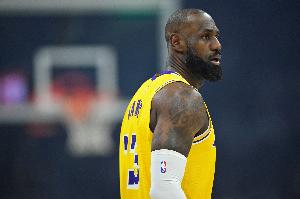 詹姆斯：这次8连客战绩5胜3负 但有些比赛我觉得我们本可以赢