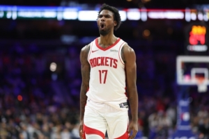 键盘侠|火箭终于没在末节崩盘！塔里·伊森真的硬&谢泼德像罗宾汉