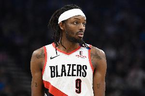 得分全场最高！格兰特17投10中&三分10中6 砍29分5板3助