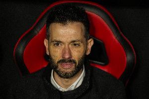 瓦伦主帅：阿韦洛亚已经有了自己的风格 希望皇马在这里踢不舒服