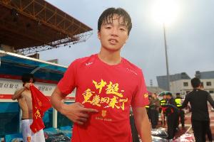 李镇全谈冲超：压力很大，甚至不敢想如果冲不上还要踢中甲的日子