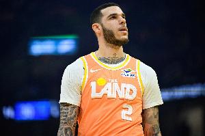 计划有变？Stein：勇士在将斯潘塞转正后 可能选择不签朗佐·鲍尔